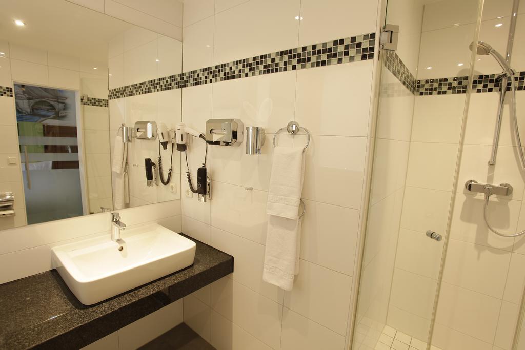 Warsteinerhof By Centro Comfort كولونيا المظهر الخارجي الصورة